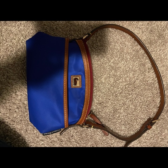 Dooney and bourke purse - Picture 4 of 4